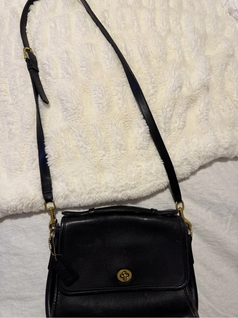 Vintage Coach Black Leather Messenger Crossbody Bag with Strap